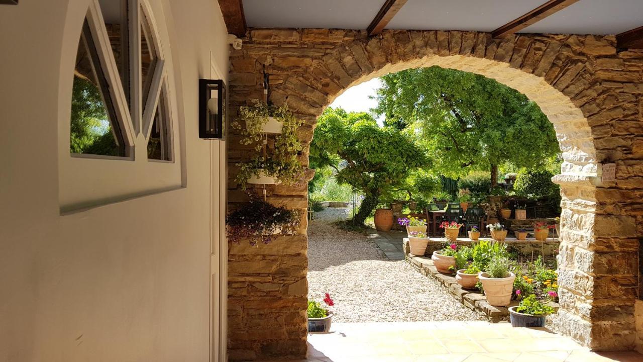 Chambres D'Hotes Secret Pyrenees Lasseube Luaran gambar